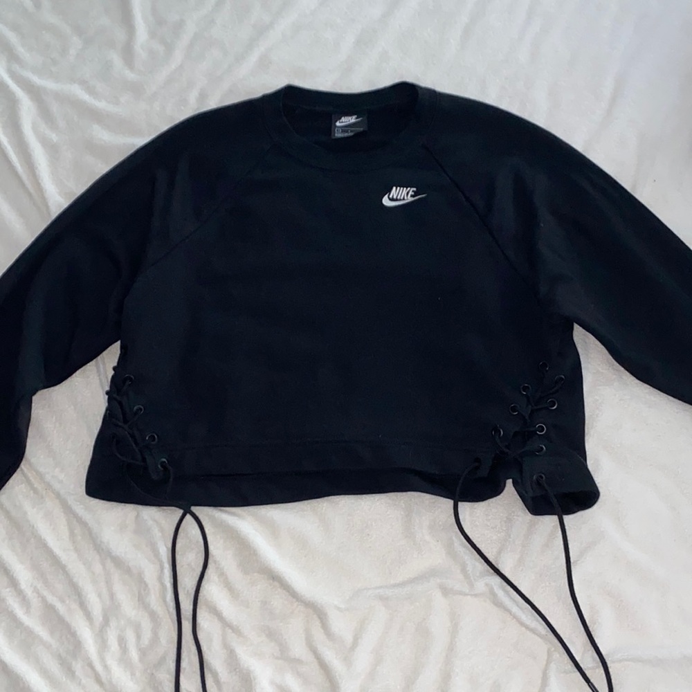 Nike Pullover With Strings on Sides